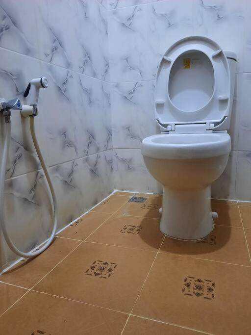 Ellyz Home Stay Moshi Exterior foto